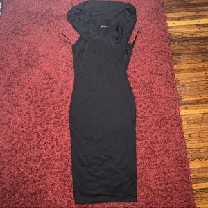 Offered shoulder fit black dress size extra small